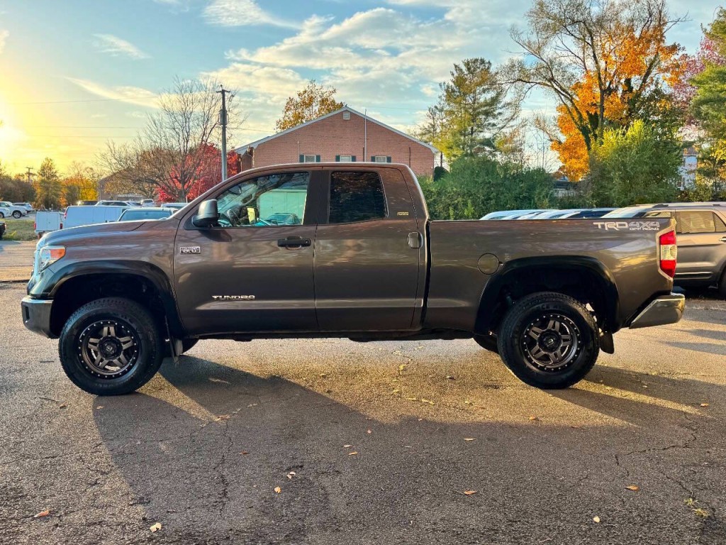 2014 Toyota Tundra Image 6