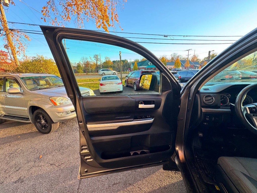 2014 Toyota Tundra Image 7