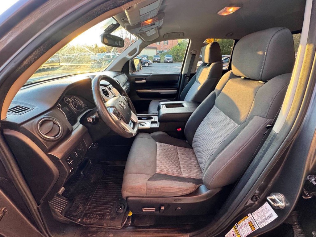 2014 Toyota Tundra Image 8