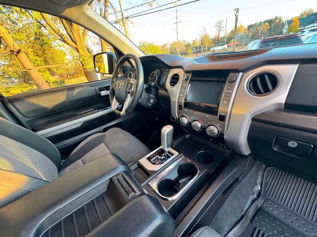 2014 Toyota Tundra Image 15