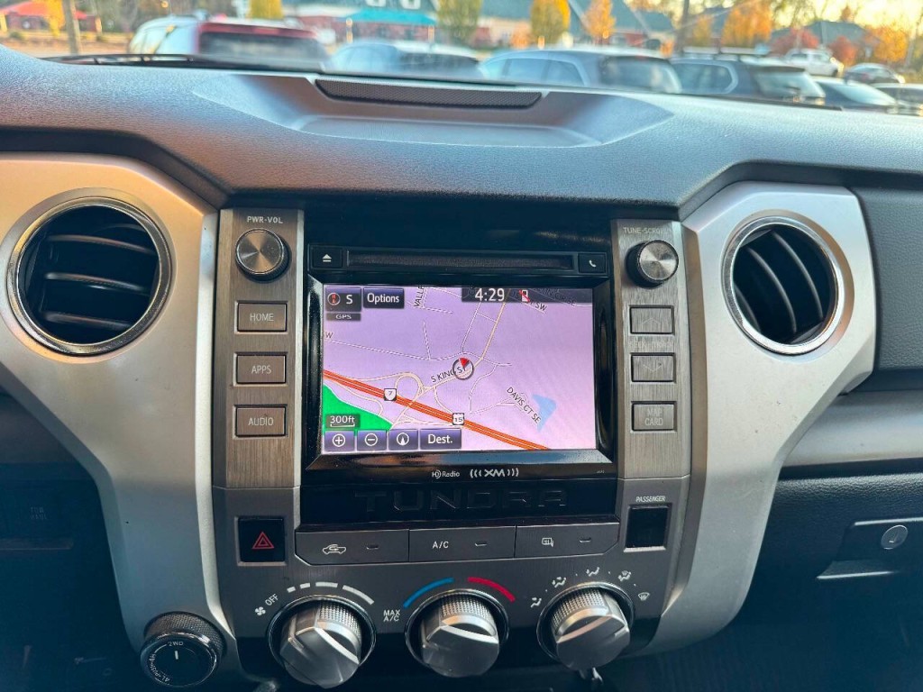 2014 Toyota Tundra Image 25