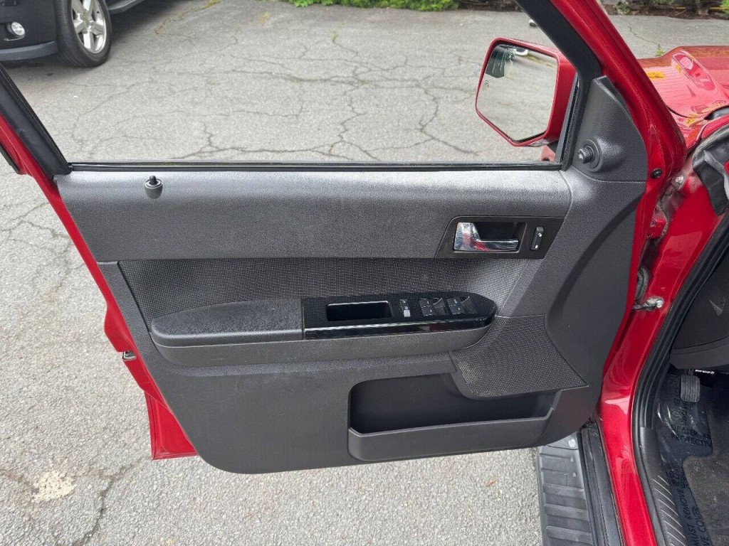 2011 Ford Escape Image 7