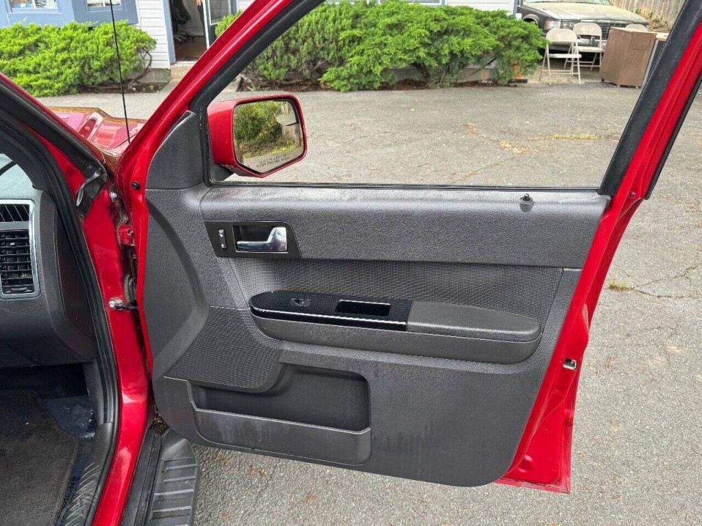 2011 Ford Escape Image 14
