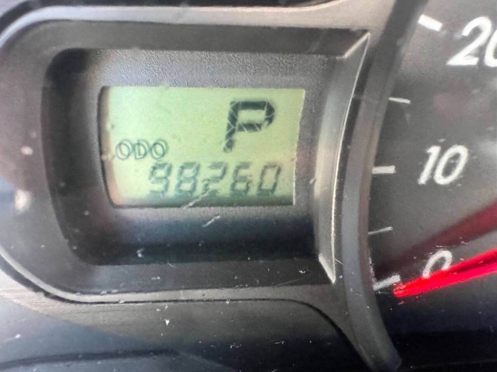 2011 Toyota Sienna Image 22