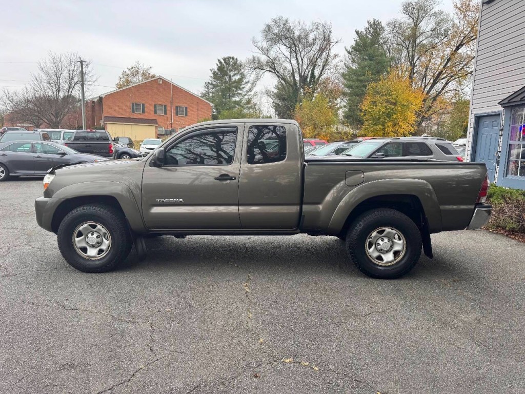 2010 Toyota Tacoma Image 8
