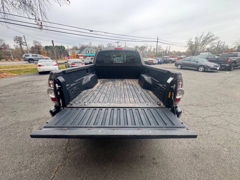 2010 Toyota Tacoma Image 14