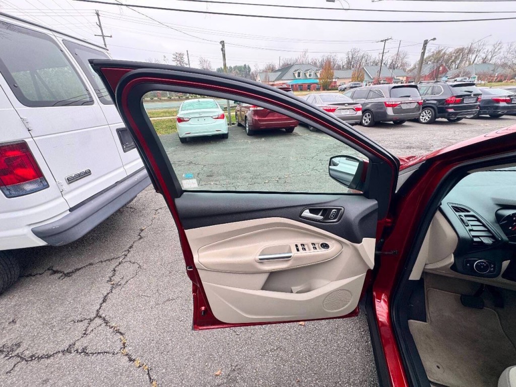 2016 Ford Escape Image 7