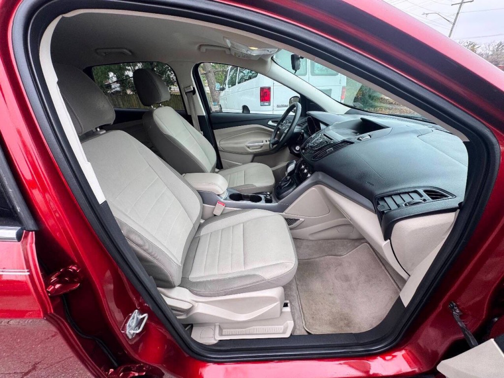 2016 Ford Escape Image 16