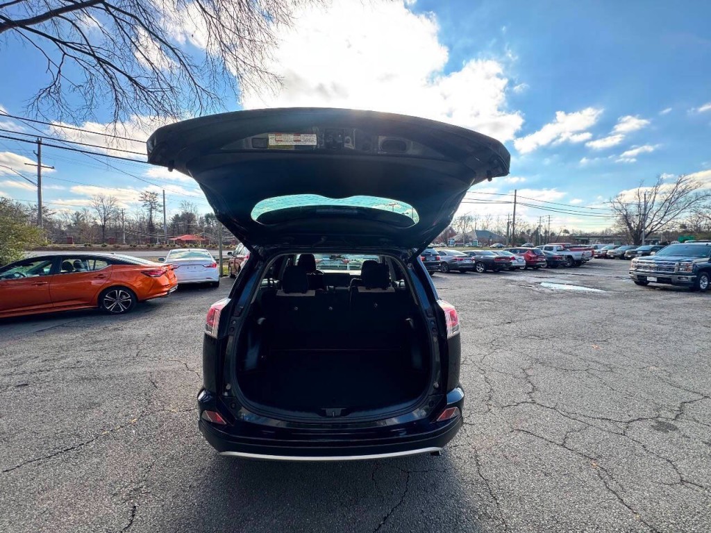 2016 Toyota Rav4 Image 11