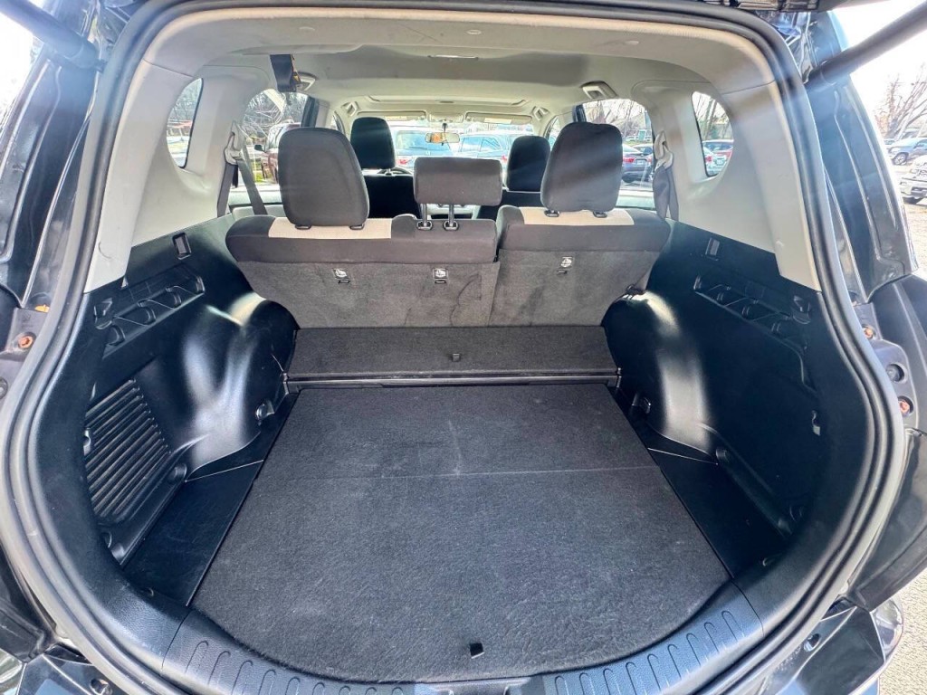 2016 Toyota Rav4 Image 12