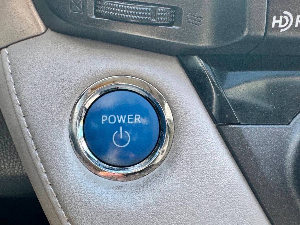 2016 Toyota Rav4 Image 28