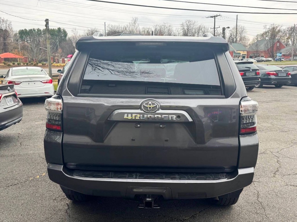 2017 Toyota 4Runner Image 5