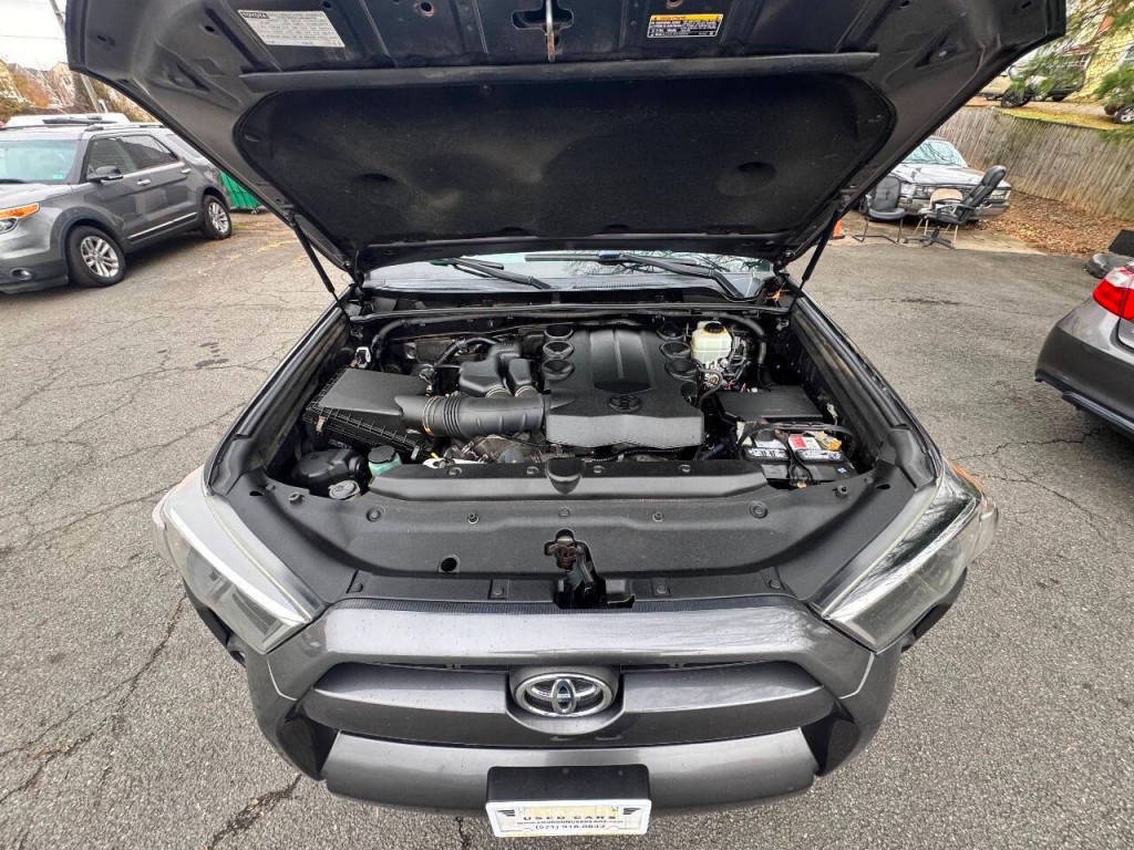 2017 Toyota 4Runner Image 20