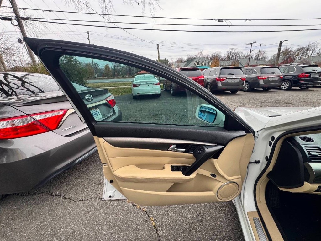 2012 Acura TL Image 7