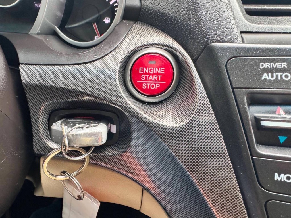 2012 Acura TL Image 28