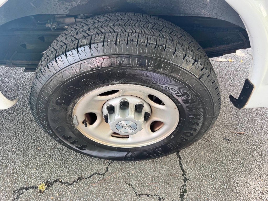 2018 Chevrolet Express Image 28