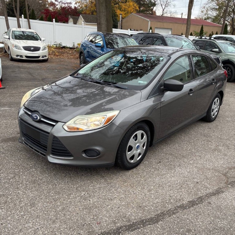 2012 Ford Focus Image 1