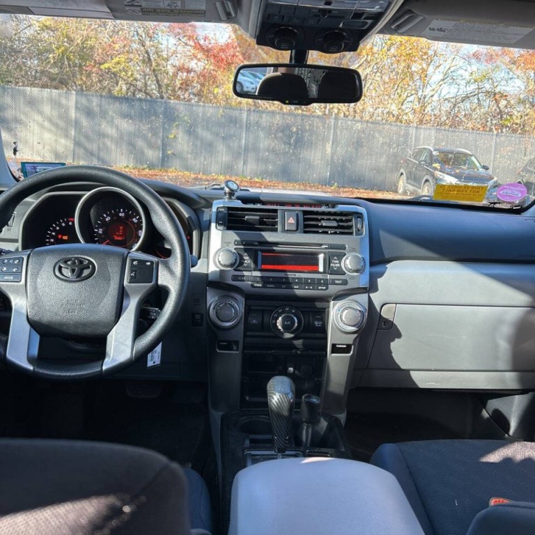 2011 Toyota 4Runner Image 8