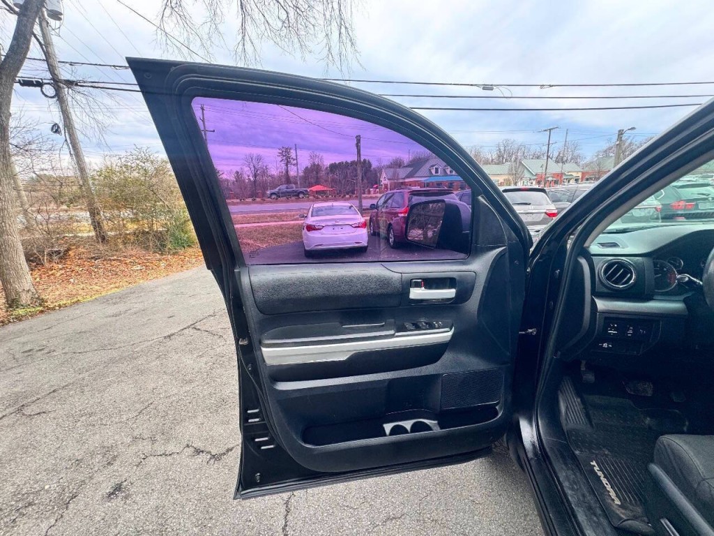 2014 Toyota Tundra Image 7