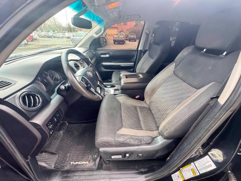 2014 Toyota Tundra Image 8