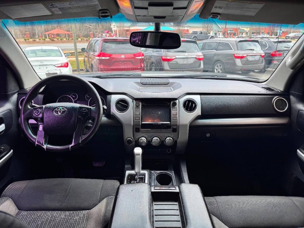 2014 Toyota Tundra Image 22