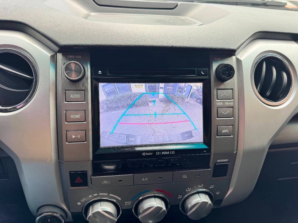 2014 Toyota Tundra Image 25