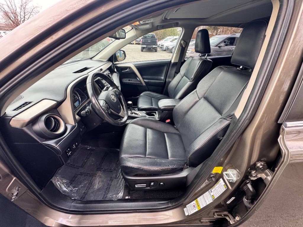 2013 Toyota Rav4 Image 11