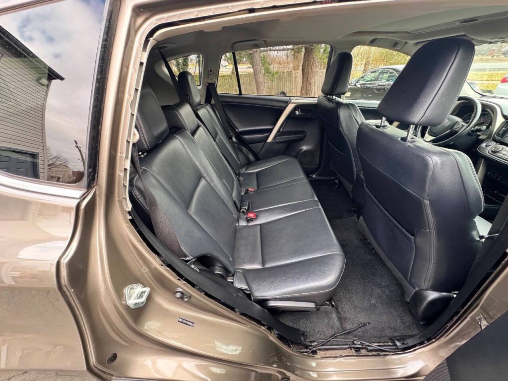 2013 Toyota Rav4 Image 17