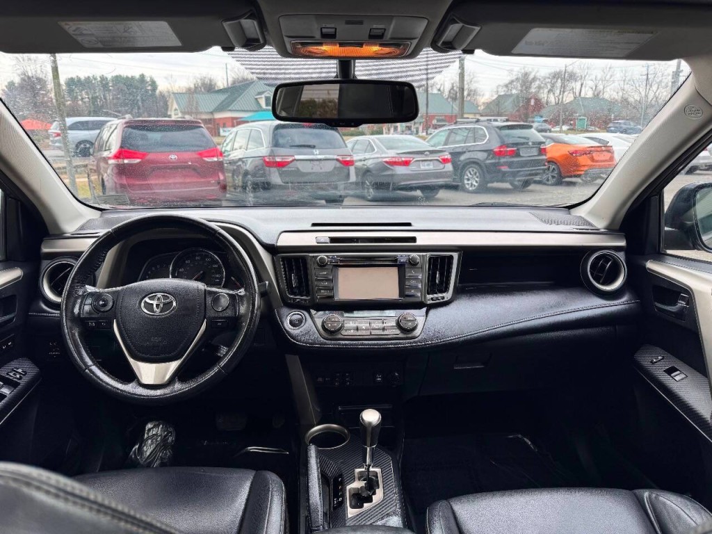 2013 Toyota Rav4 Image 21