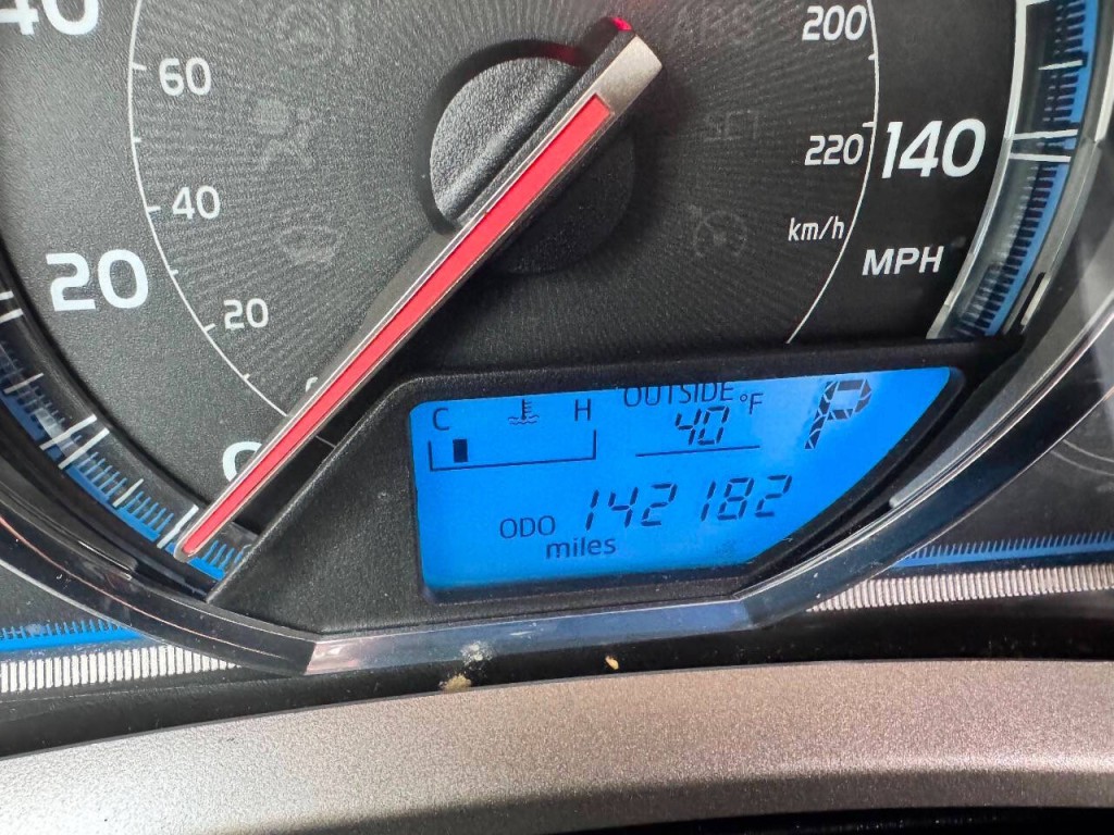 2013 Toyota Rav4 Image 28