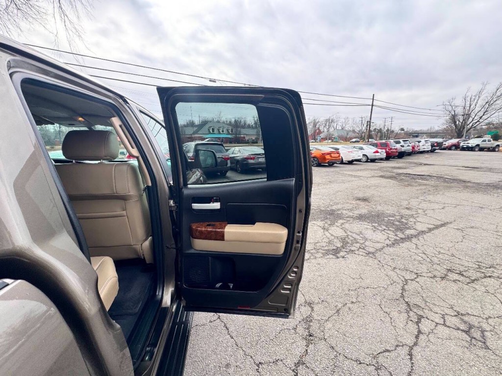 2013 Toyota Tundra Image 15