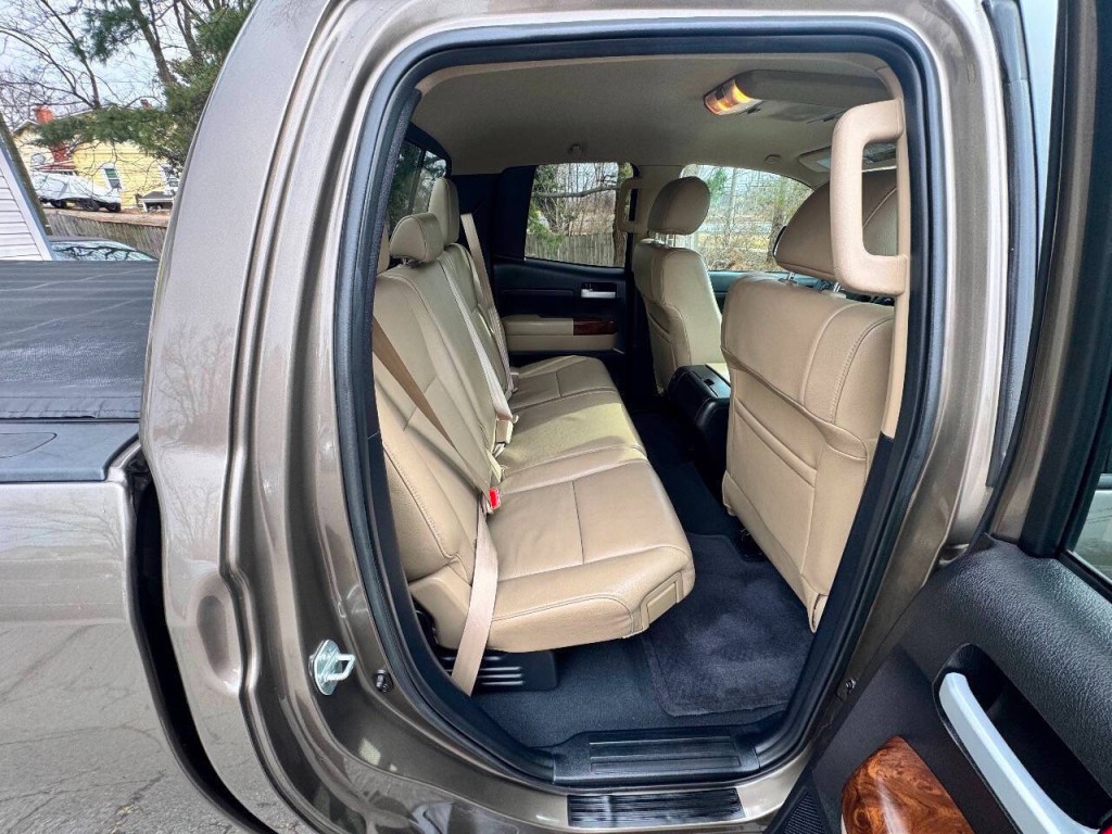 2013 Toyota Tundra Image 16