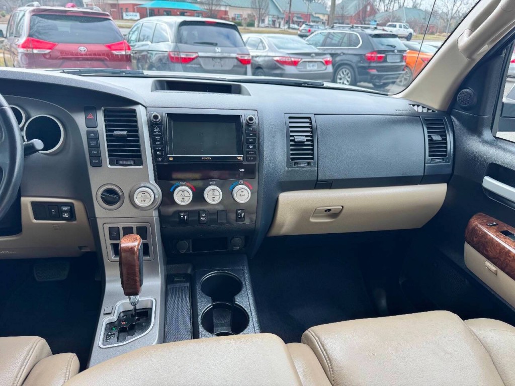 2013 Toyota Tundra Image 28