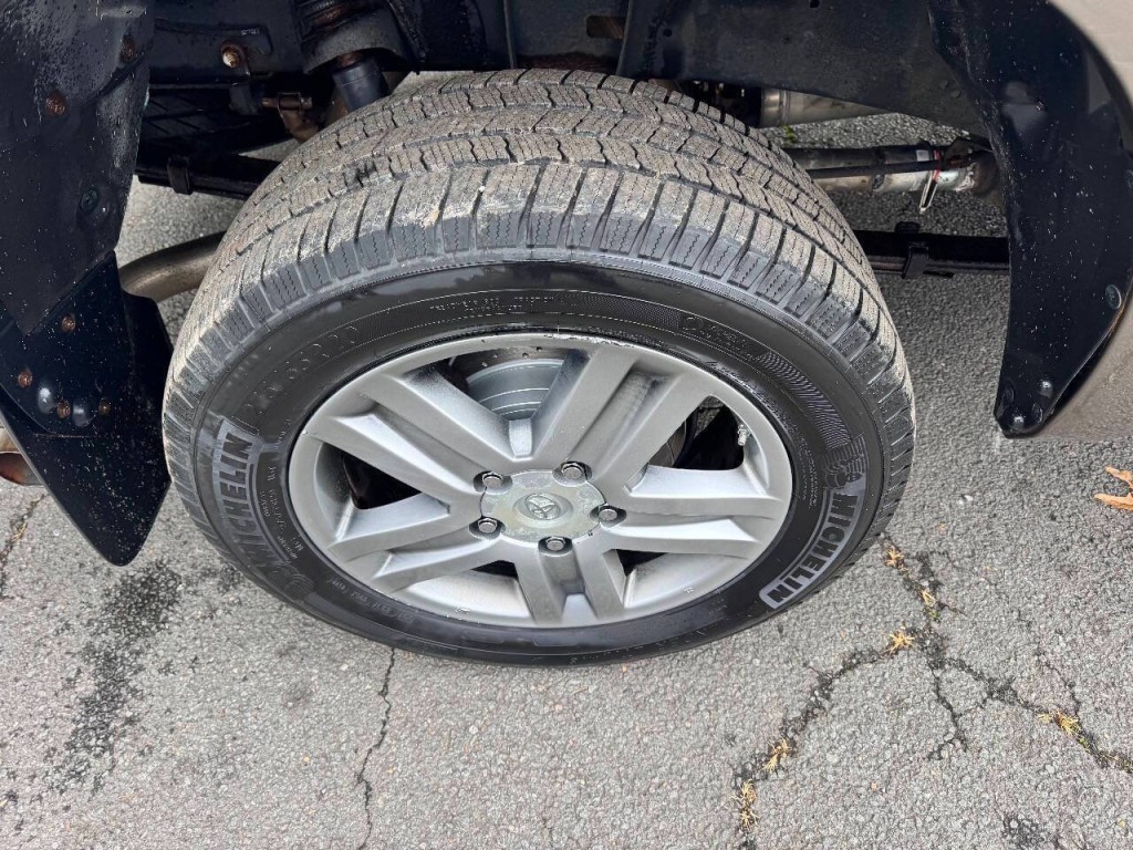 2013 Toyota Tundra Image 38