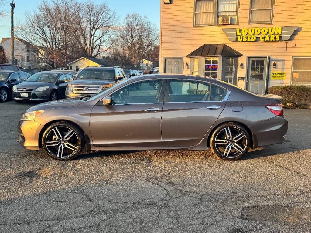 2017 Honda Accord Image 6