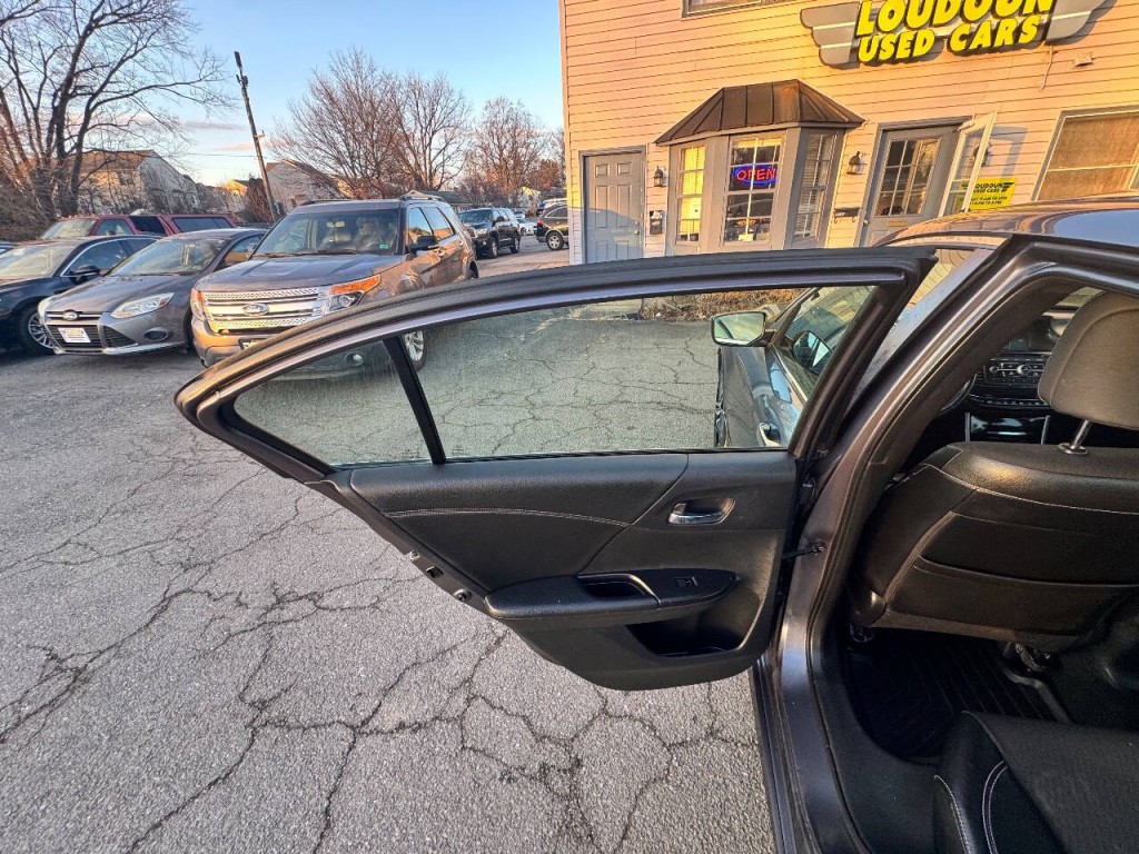 2017 Honda Accord Image 9