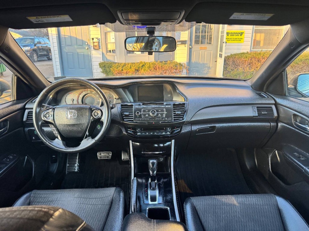 2017 Honda Accord Image 20