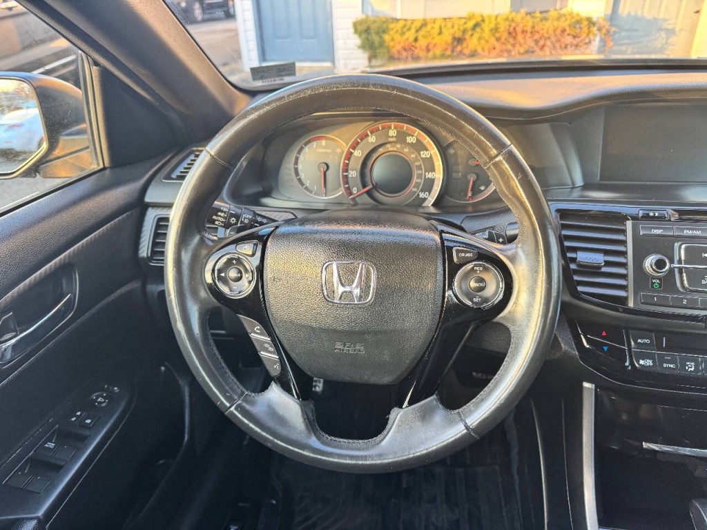 2017 Honda Accord Image 21