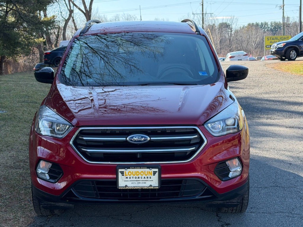 2019 Ford Escape Image 2