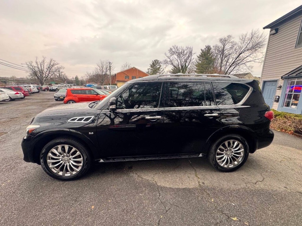 2017 INFINITI QX80 Image 6