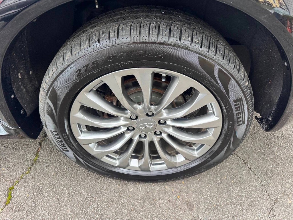 2017 INFINITI QX80 Image 34