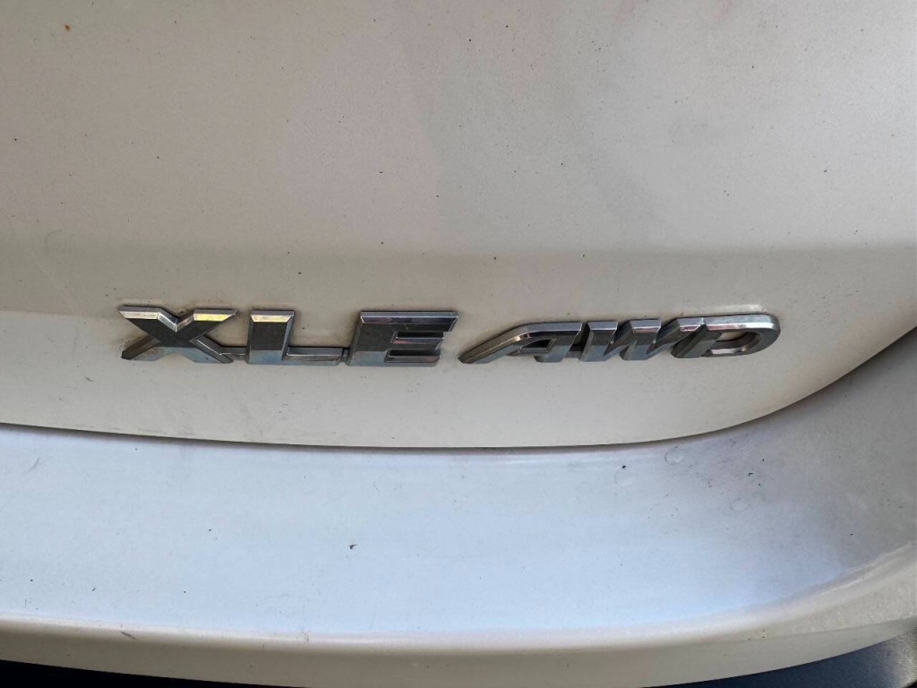 2015 Toyota Highlander Image 38