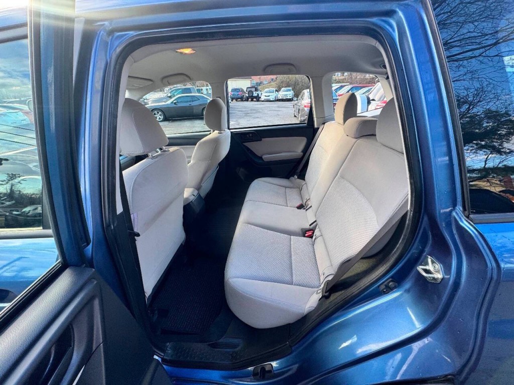 2016 Subaru Forester Image 10