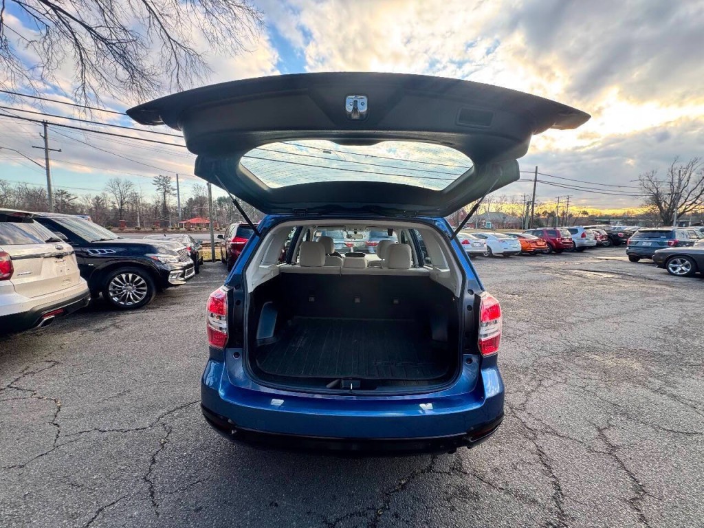 2016 Subaru Forester Image 11