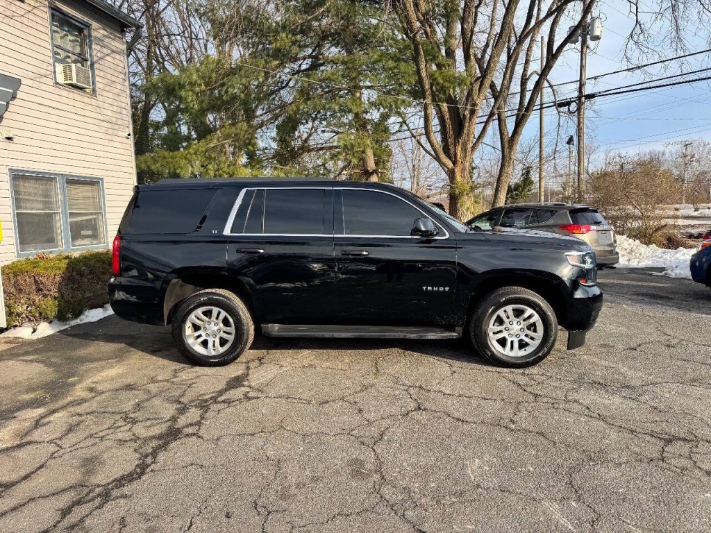 2016 Chevrolet Tahoe Image 4