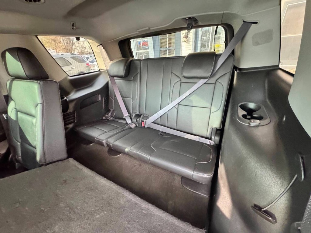 2016 Chevrolet Tahoe Image 11