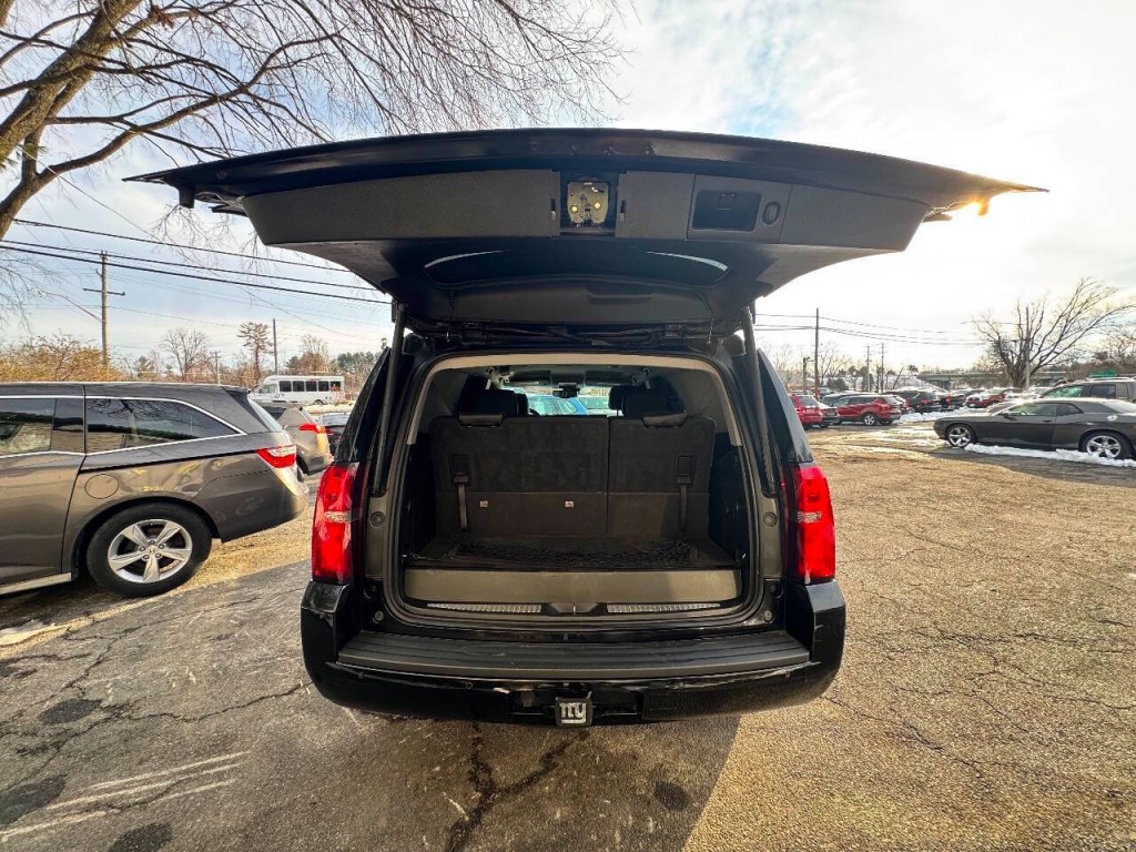 2016 Chevrolet Tahoe Image 12