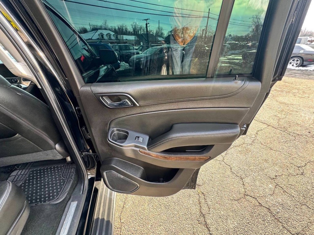 2016 Chevrolet Tahoe Image 15