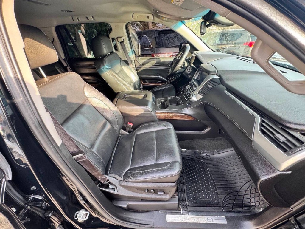 2016 Chevrolet Tahoe Image 18