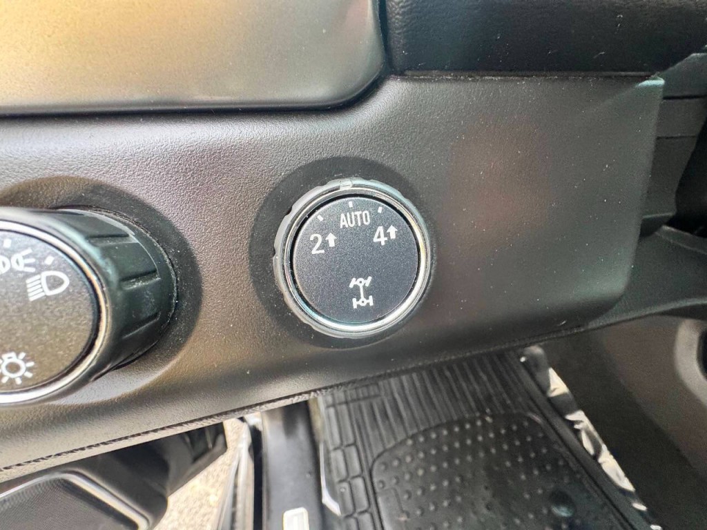 2016 Chevrolet Tahoe Image 23